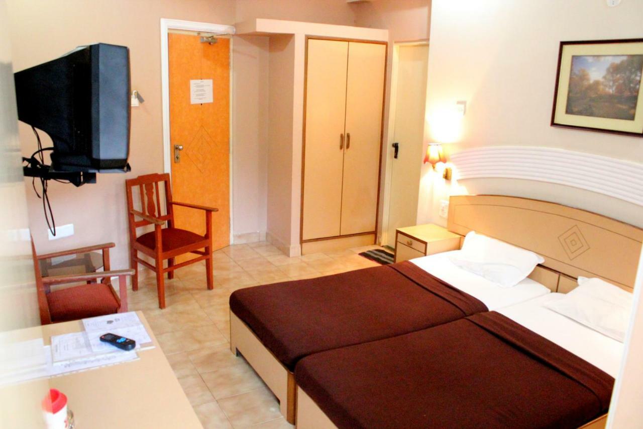 Hotel Amigo Plaza Colva Exteriér fotografie