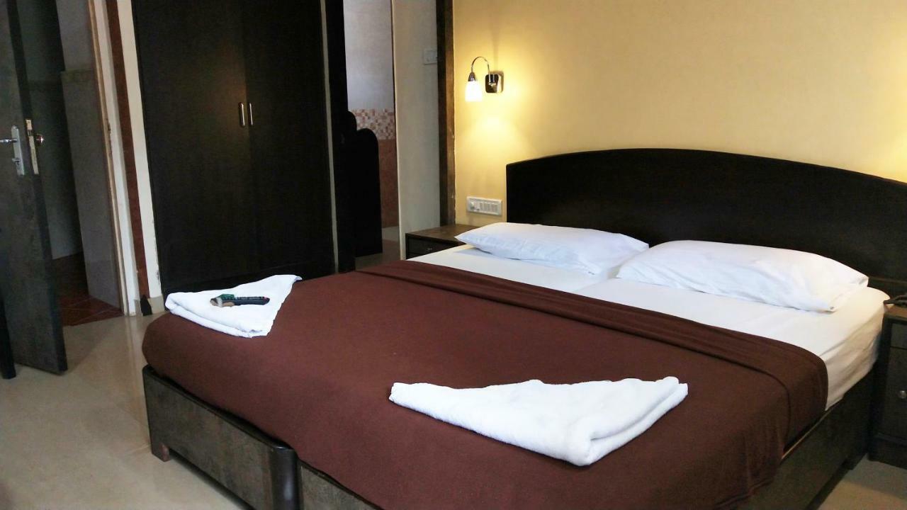 Hotel Amigo Plaza Colva Exteriér fotografie